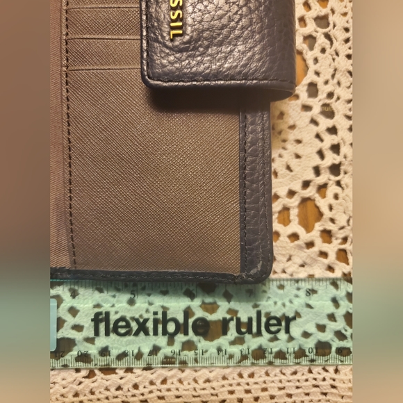 SOLD - Fossil Madison Clutch Wallet - Midnight Navy - Picture 5 of 12